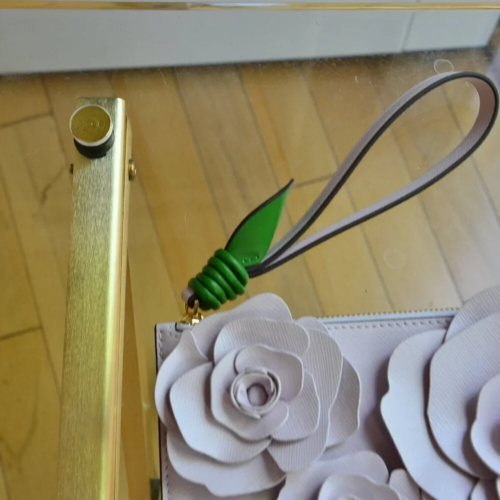 Kate Spade KK972 Flora Flower Medium L-Zip Wristlet